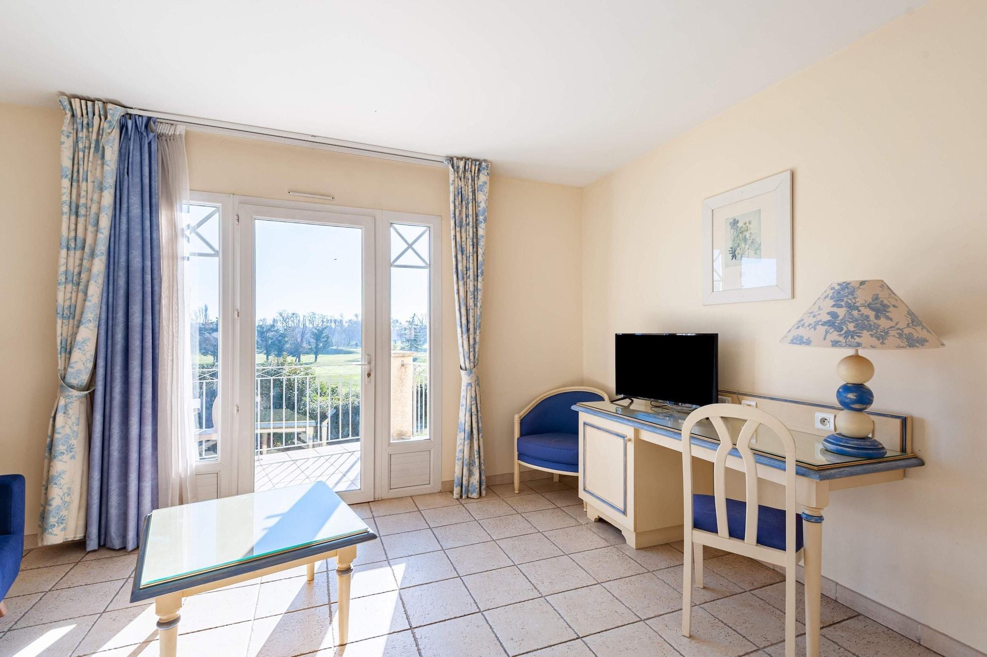 Aparthotel Residhotel Golf Grand Avignon 3*
